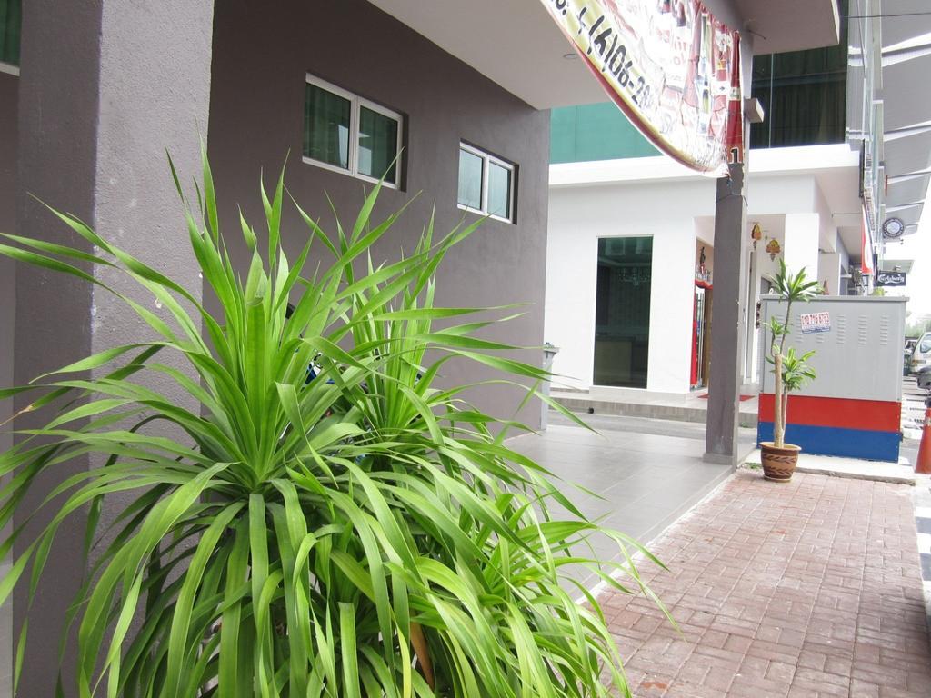 Place2Stay Hotel Malacca Екстер'єр фото